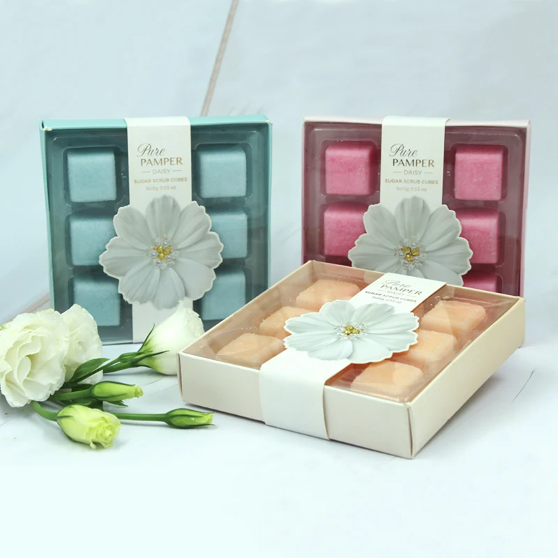 Bagaimanakah Sugar Cube Scrub membantu untuk mendapatkan kulit yang lebih licin dan cerah?